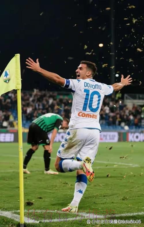 科莫2-0萨索洛连续12场不败,莫雷诺破门,尼科-帕斯献助攻 科莫2-0萨索洛连续12场不败,莫雷诺破门,尼科-帕斯献助攻